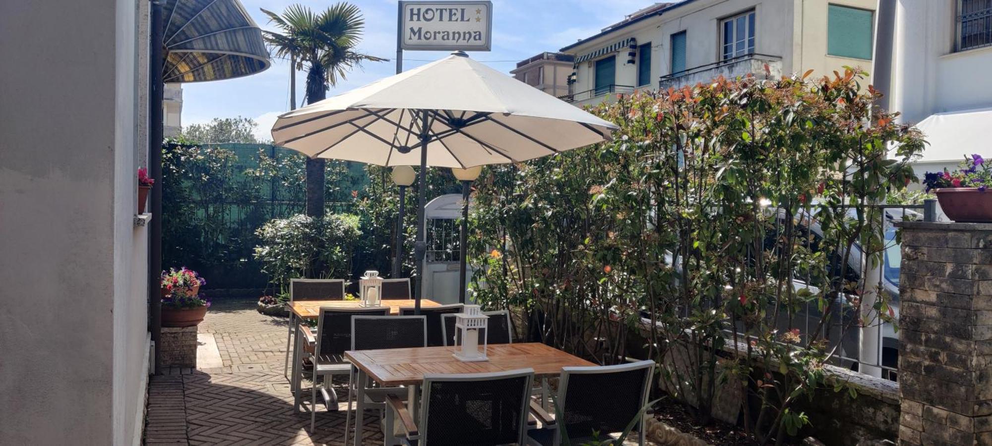 Hotel Moranna Lido di Camaiore Buitenkant foto