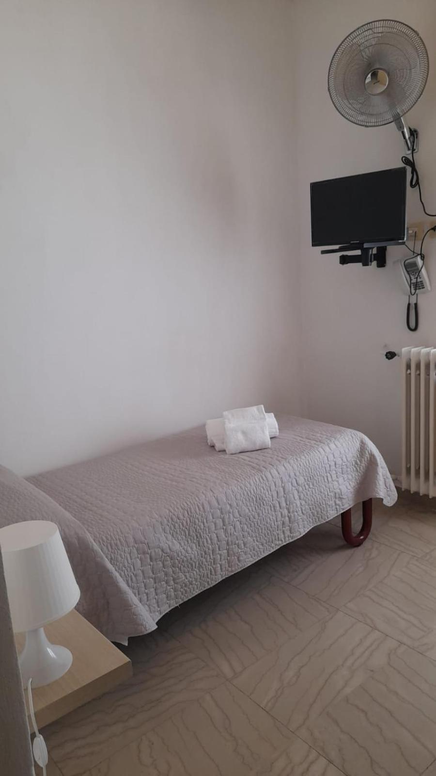 Hotel Moranna Lido di Camaiore Buitenkant foto