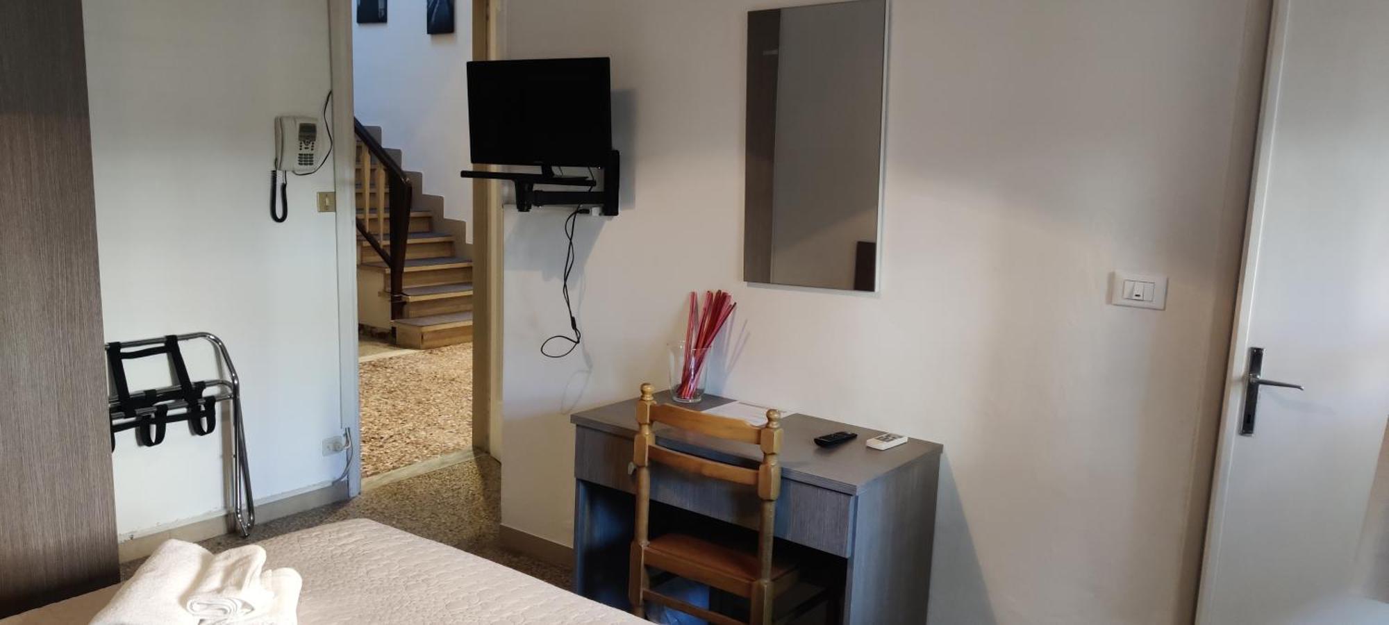 Hotel Moranna Lido di Camaiore Buitenkant foto